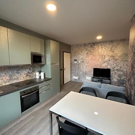 Corte Grande Apartment Lipomo Luaran gambar