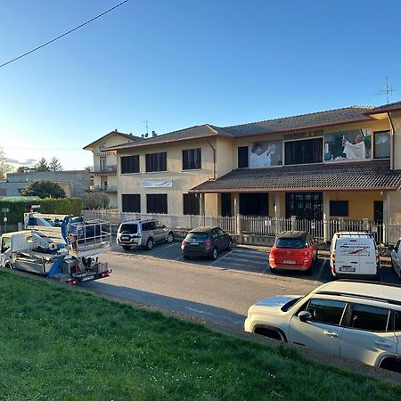 Corte Grande Apartment Lipomo Luaran gambar