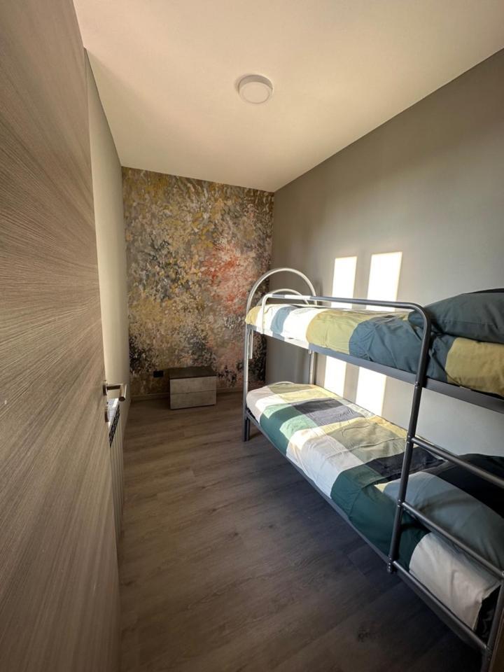 Corte Grande Apartment Lipomo Luaran gambar