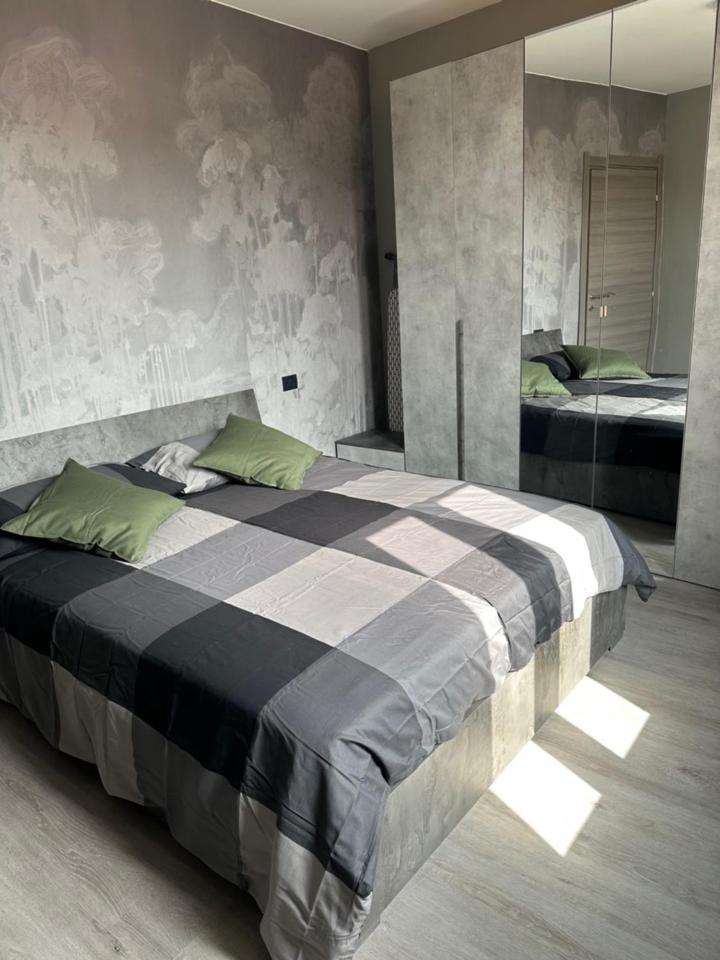 Corte Grande Apartment Lipomo Luaran gambar