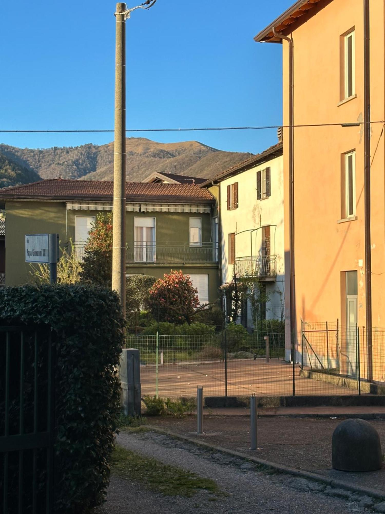 Corte Grande Apartment Lipomo Luaran gambar